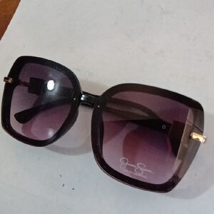 Jessica Simpson Black Square Sunglasses